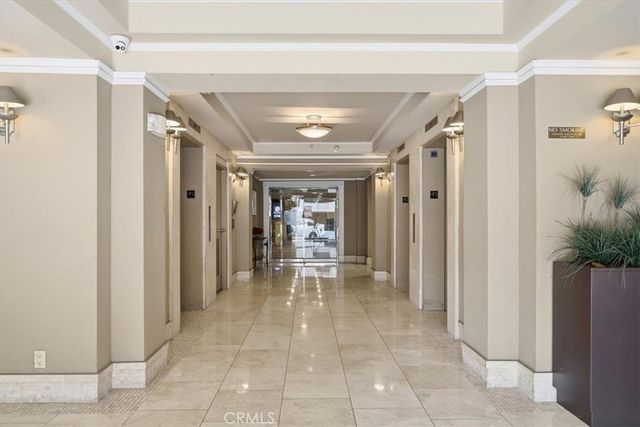 620 S Gramercy Place 130, Los Angeles, CA 90005