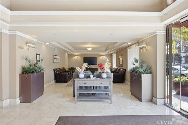 620 S Gramercy Place 130, Los Angeles, CA 90005