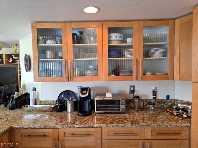 1926 SE 10th PL, Cape Coral, FL 33990