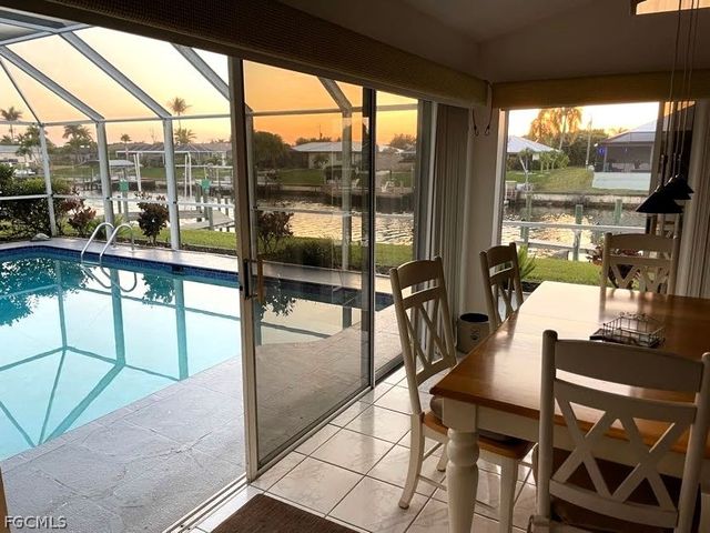 1926 SE 10th PL, Cape Coral, FL 33990