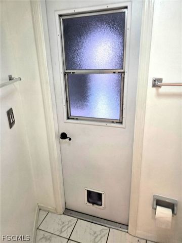 1926 SE 10th PL, Cape Coral, FL 33990