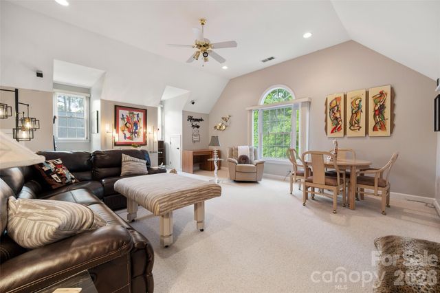 3512 Rhett Butler Place, Charlotte, NC 28270