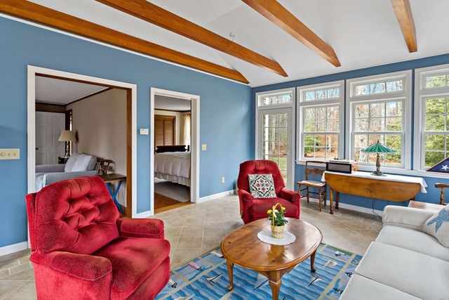 204 Farmersville Rd, Sandwich, MA 02563