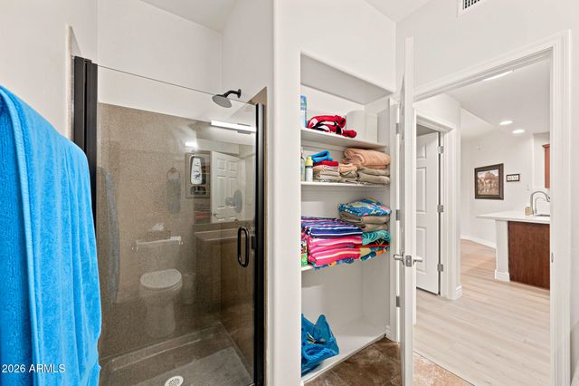 5350 E DEER VALLEY Drive 2431, Phoenix, AZ 85054