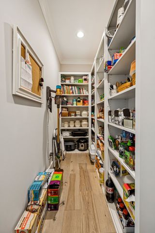 1021 Keeneland Dr, Gallatin, TN 37066