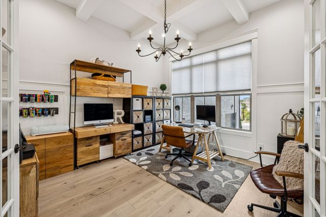 1021 Keeneland Dr, Gallatin, TN 37066