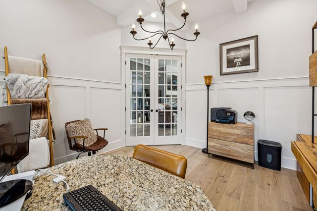 1021 Keeneland Dr, Gallatin, TN 37066