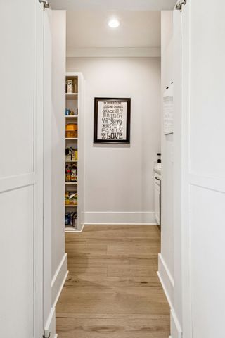 1021 Keeneland Dr, Gallatin, TN 37066