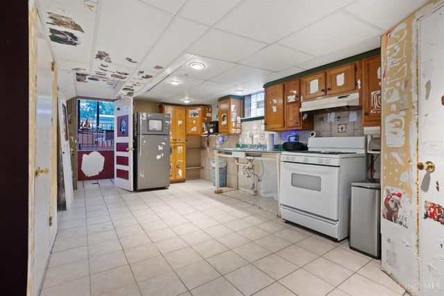 7212 Park Avenue, Mt Healthy, OH 45231