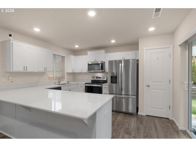 2909 N PIONEER CANYON Dr, Ridgefield, WA 98642