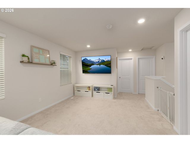 2909 N PIONEER CANYON Dr, Ridgefield, WA 98642