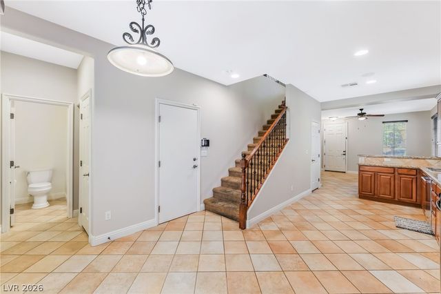 8456 TRUDEAU Avenue, Las Vegas, NV 89143