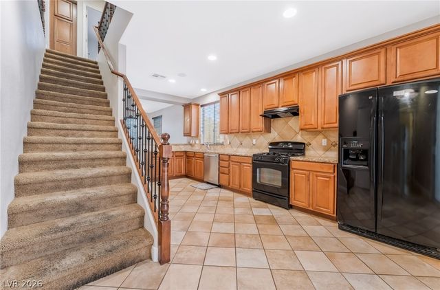 8456 TRUDEAU Avenue, Las Vegas, NV 89143