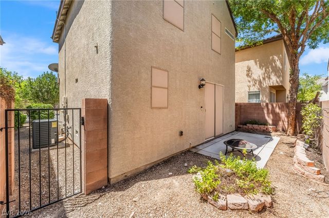 8456 TRUDEAU Avenue, Las Vegas, NV 89143