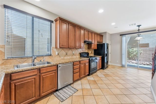8456 TRUDEAU Avenue, Las Vegas, NV 89143