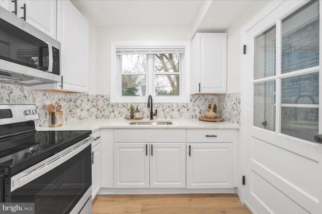 206 DILL AVE, Frederick, MD 21701