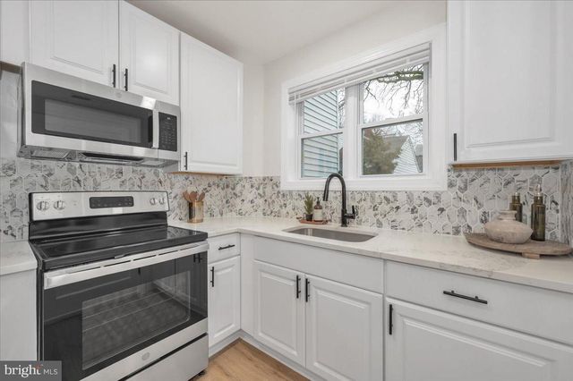 206 DILL AVE, Frederick, MD 21701