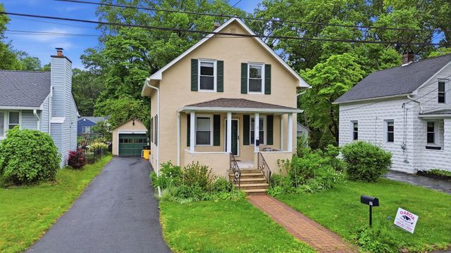17 BERRIEN AVE, Princeton Junction, NJ 08550