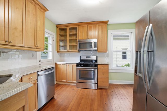 17 BERRIEN AVE, Princeton Junction, NJ 08550