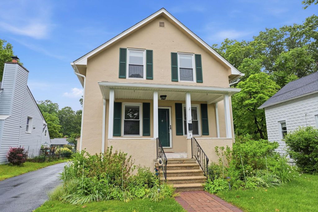 17 BERRIEN AVE, Princeton Junction, NJ 08550