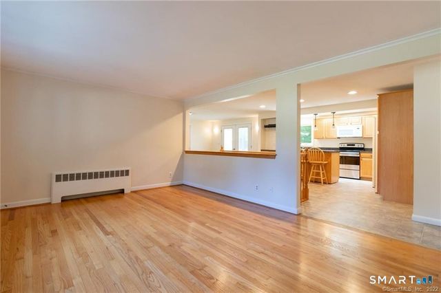 10 Tanglewood Road, Farmington, CT 06032