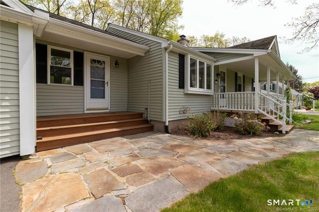 10 Tanglewood Road, Farmington, CT 06032