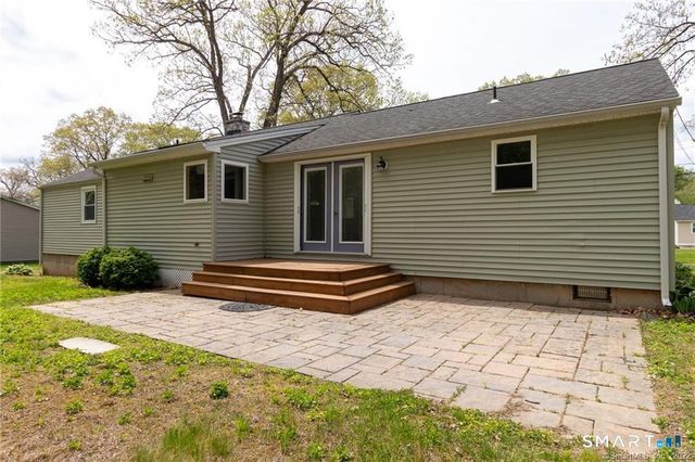 10 Tanglewood Road, Farmington, CT 06032