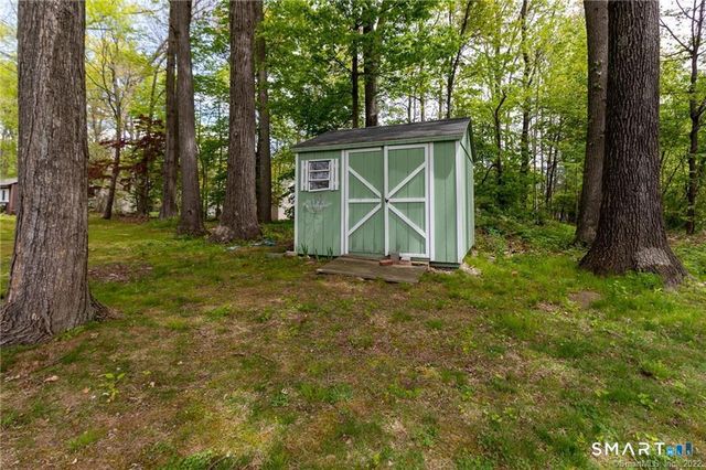 10 Tanglewood Road, Farmington, CT 06032
