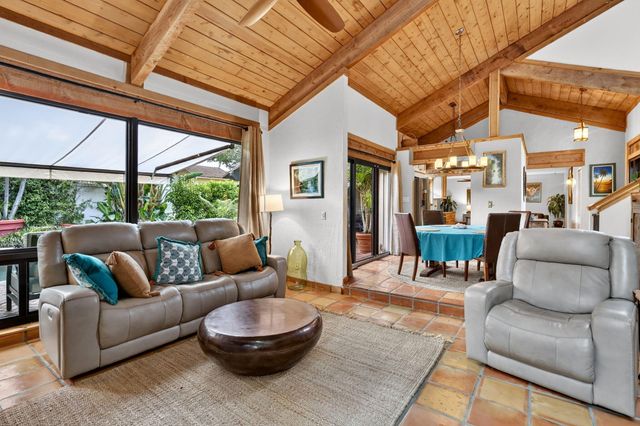 105 SANDPIPER Circle W, Jupiter, FL 33477