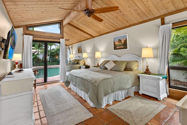 105 SANDPIPER Circle W, Jupiter, FL 33477