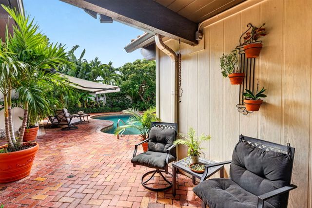 105 SANDPIPER Circle W, Jupiter, FL 33477