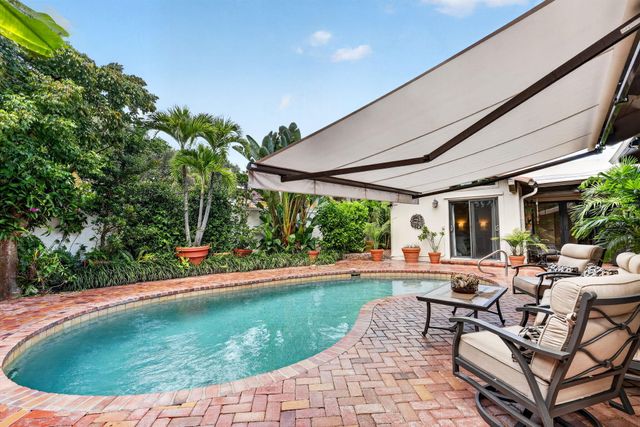 105 SANDPIPER Circle W, Jupiter, FL 33477