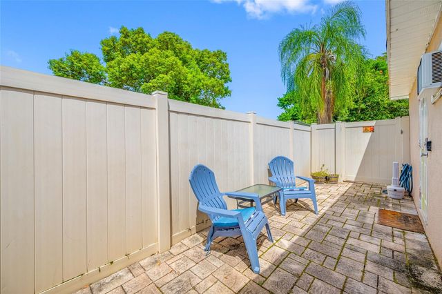 8339 DRYCREEK DRIVE, Tampa, FL 33615