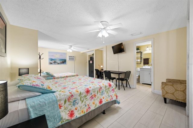 8339 DRYCREEK DRIVE, Tampa, FL 33615