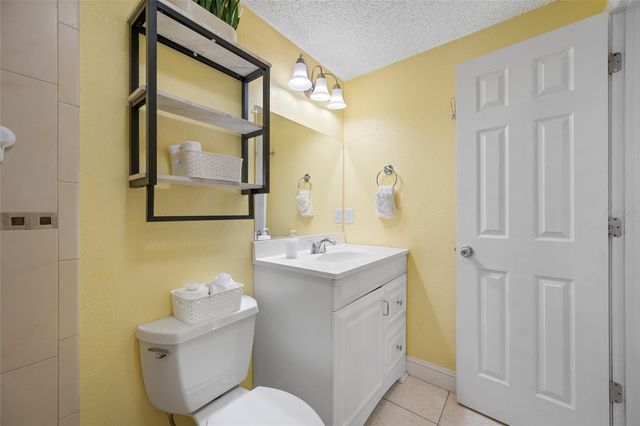 8339 DRYCREEK DRIVE, Tampa, FL 33615
