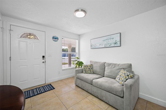 8339 DRYCREEK DRIVE, Tampa, FL 33615