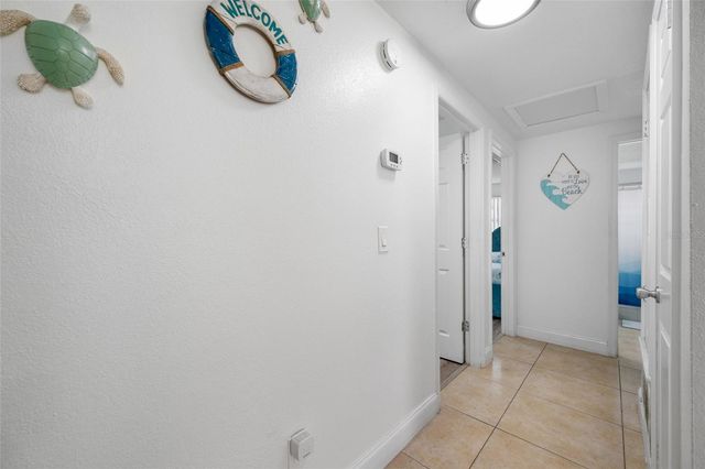 8339 DRYCREEK DRIVE, Tampa, FL 33615
