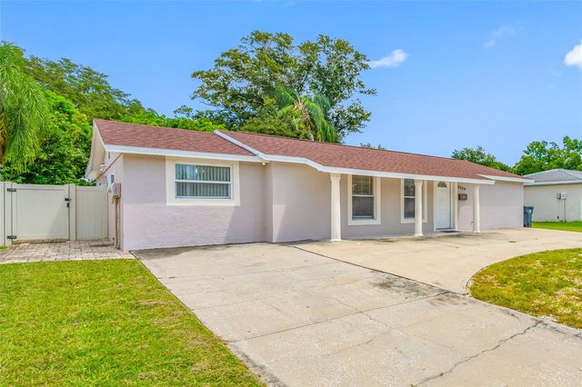8339 DRYCREEK DRIVE, Tampa, FL 33615