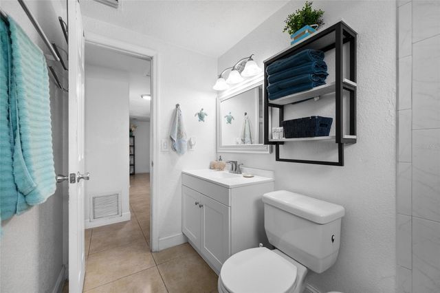 8339 DRYCREEK DRIVE, Tampa, FL 33615