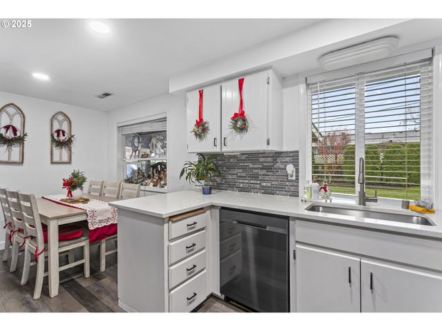 301 Ne 109TH St, Vancouver, WA 98685