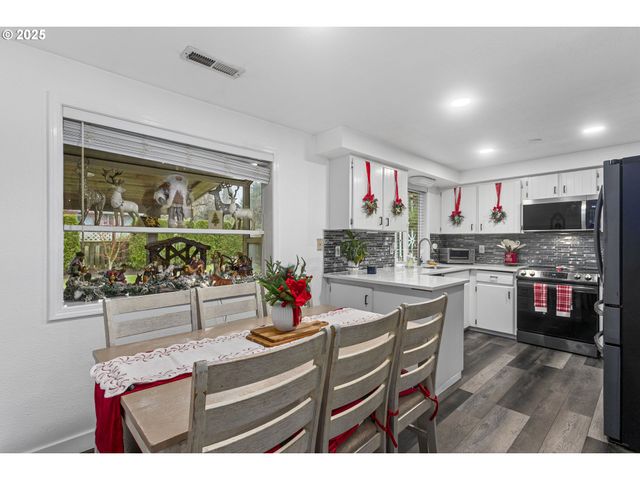 301 Ne 109TH St, Vancouver, WA 98685