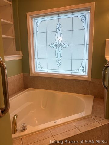 7108 Salem Noble Road, Charlestown, IN 47111
