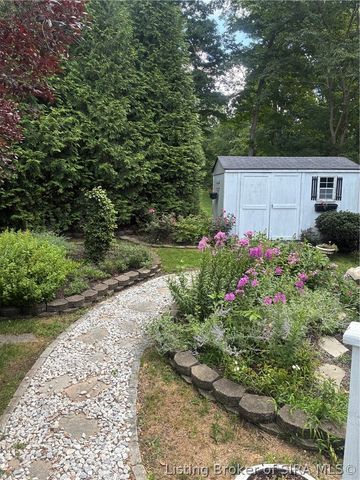 7108 Salem Noble Road, Charlestown, IN 47111