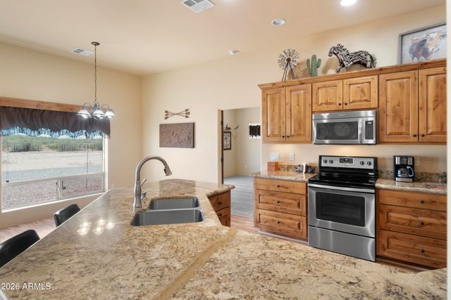 51921 N 461 Avenue, Wickenburg, AZ 85390