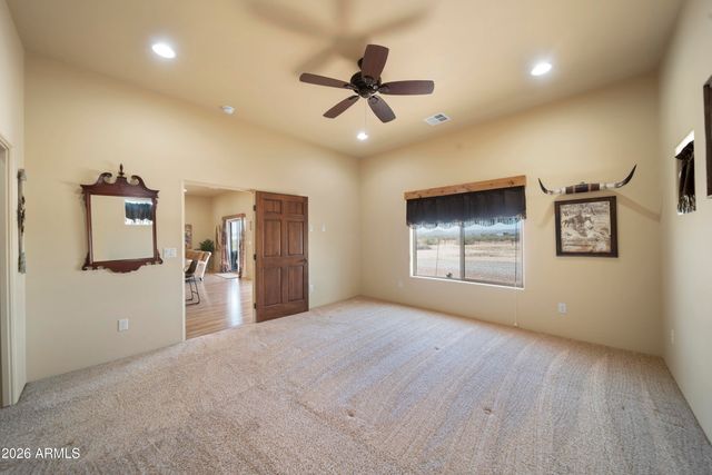 51921 N 461 Avenue, Wickenburg, AZ 85390