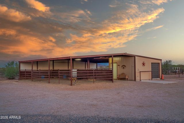51921 N 461 Avenue, Wickenburg, AZ 85390