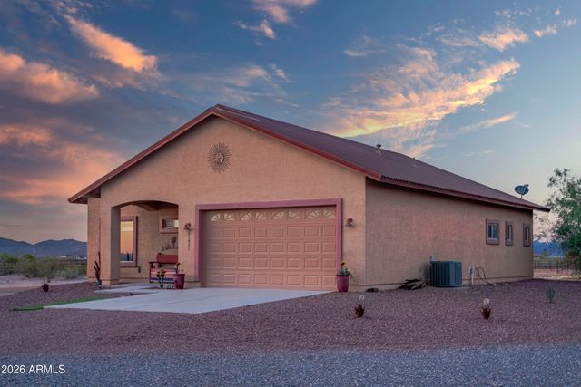 51921 N 461 Avenue, Wickenburg, AZ 85390
