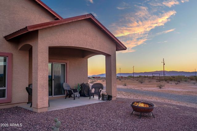 51921 N 461 Avenue, Wickenburg, AZ 85390