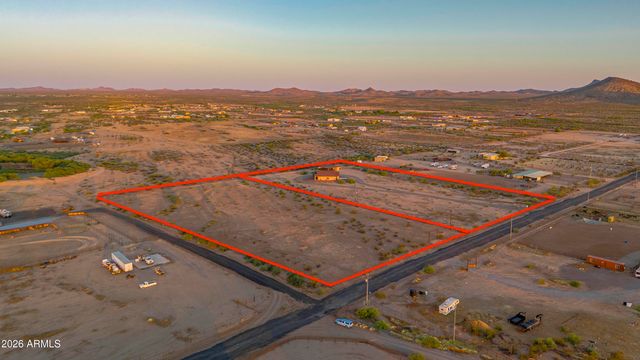 51921 N 461 Avenue, Wickenburg, AZ 85390