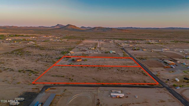 51921 N 461 Avenue, Wickenburg, AZ 85390